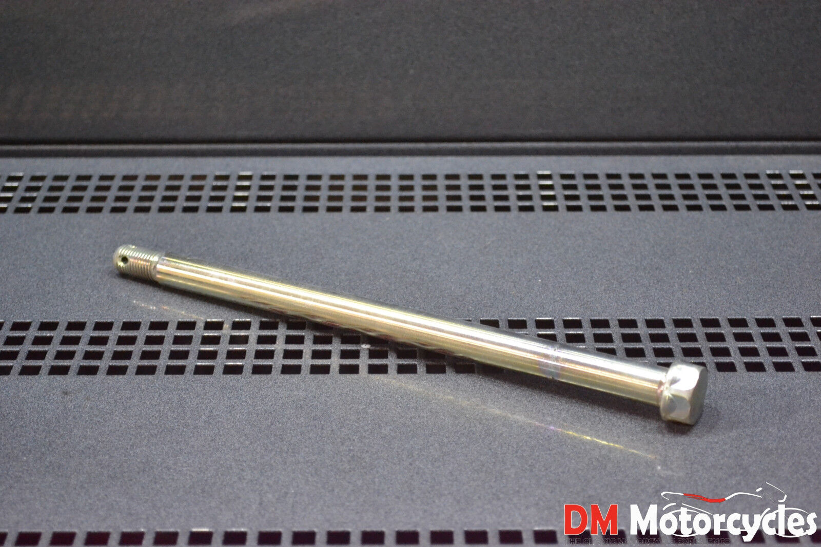 Yamaha genuine nos fj1200 fj 1200 89 - 93 front wheel axle pn 18g-25381-00