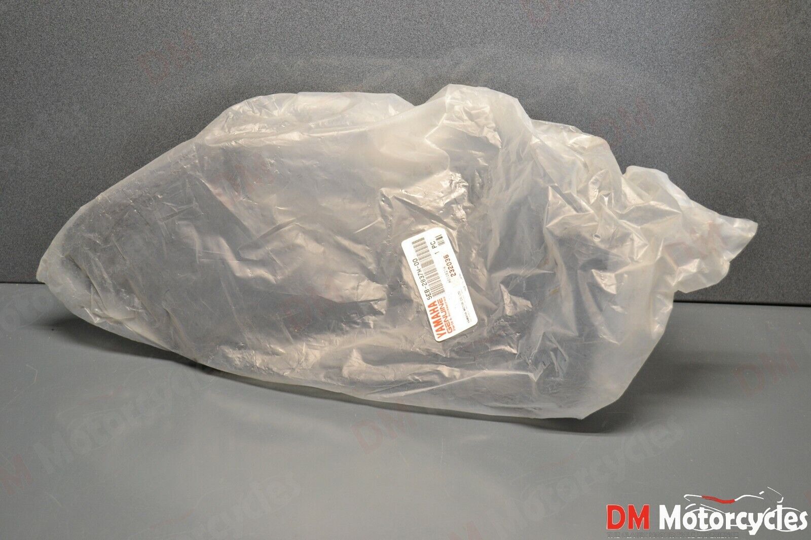 Yamaha genuine new yzf r6 99 - 02 right ram air duct cover panel pn 5eb-2837m-00