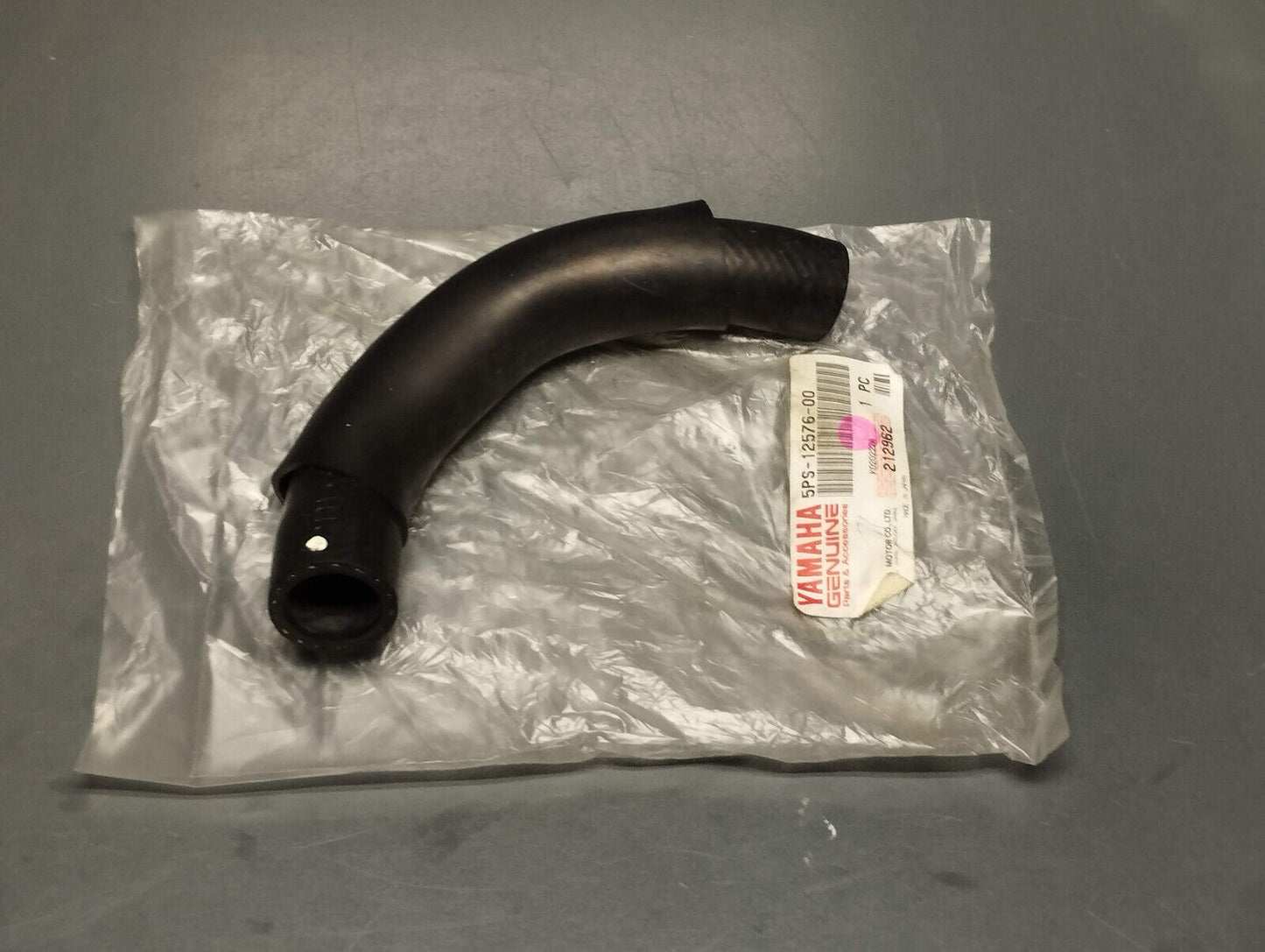 Yamaha genuine new tdm 900 radiator hose 1 pn 5ps-12576-00