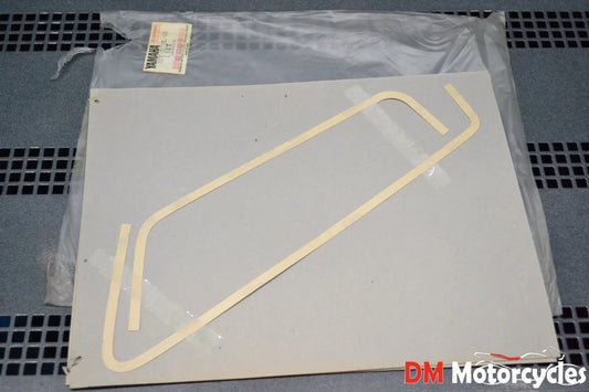 Yamaha genuine nos xt250 xt350 1986 left side cover decal red pn 55v-2173l-00
