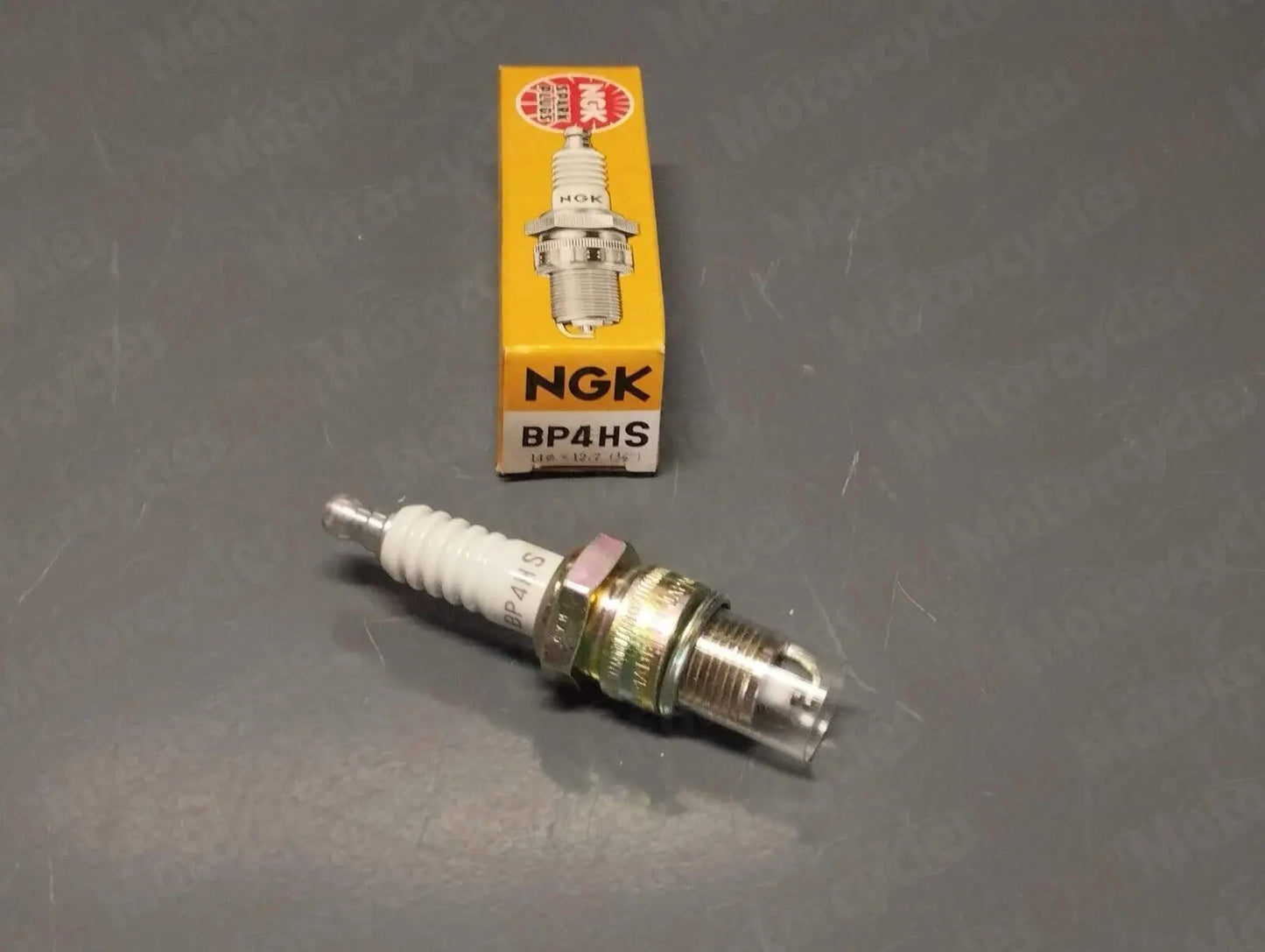 New NGK BP4HS Spark Plug x1