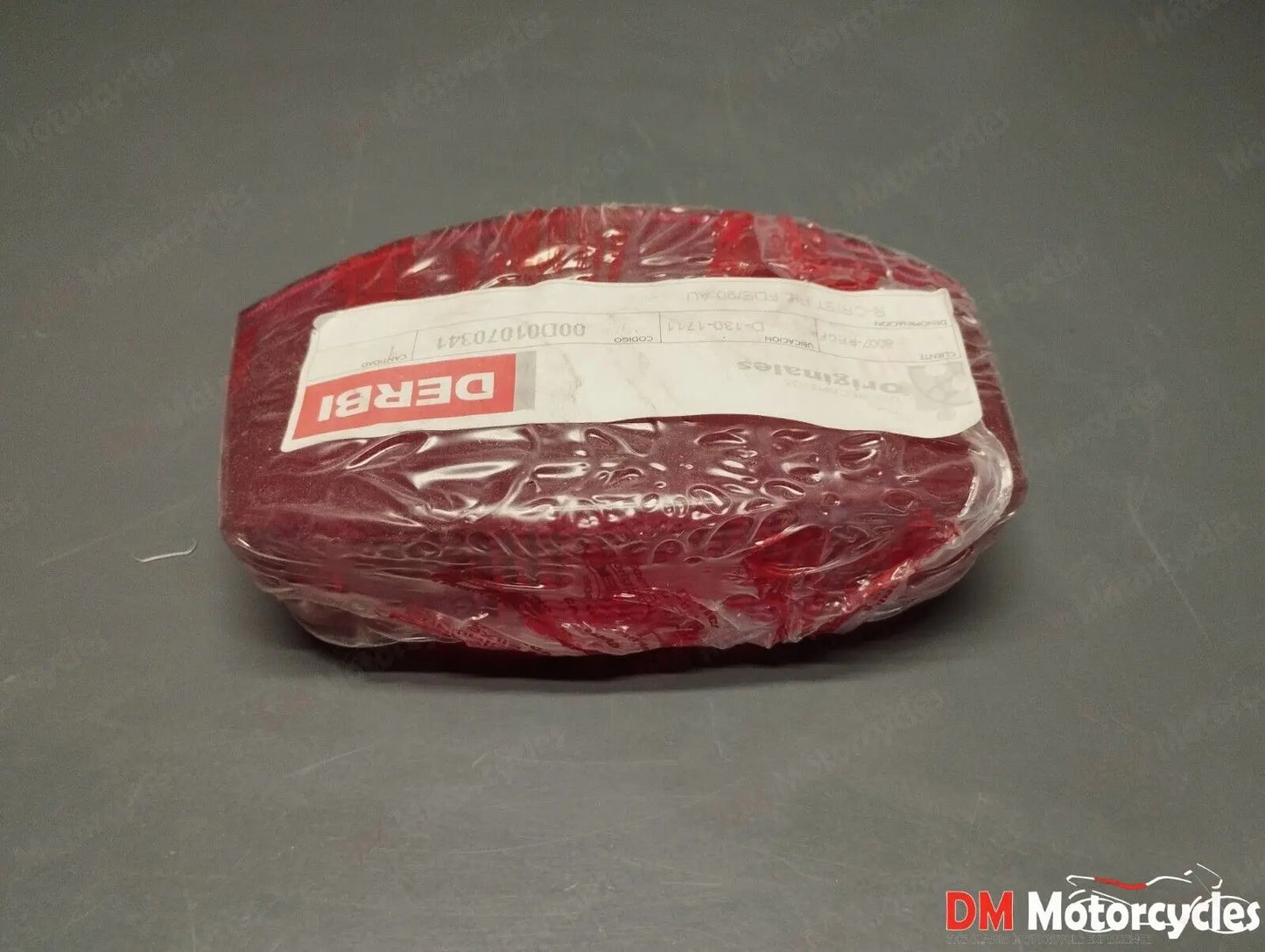 Derbi genuine new senda 50 r sm 2000 - 2016 tail light lens pn 00d01070341