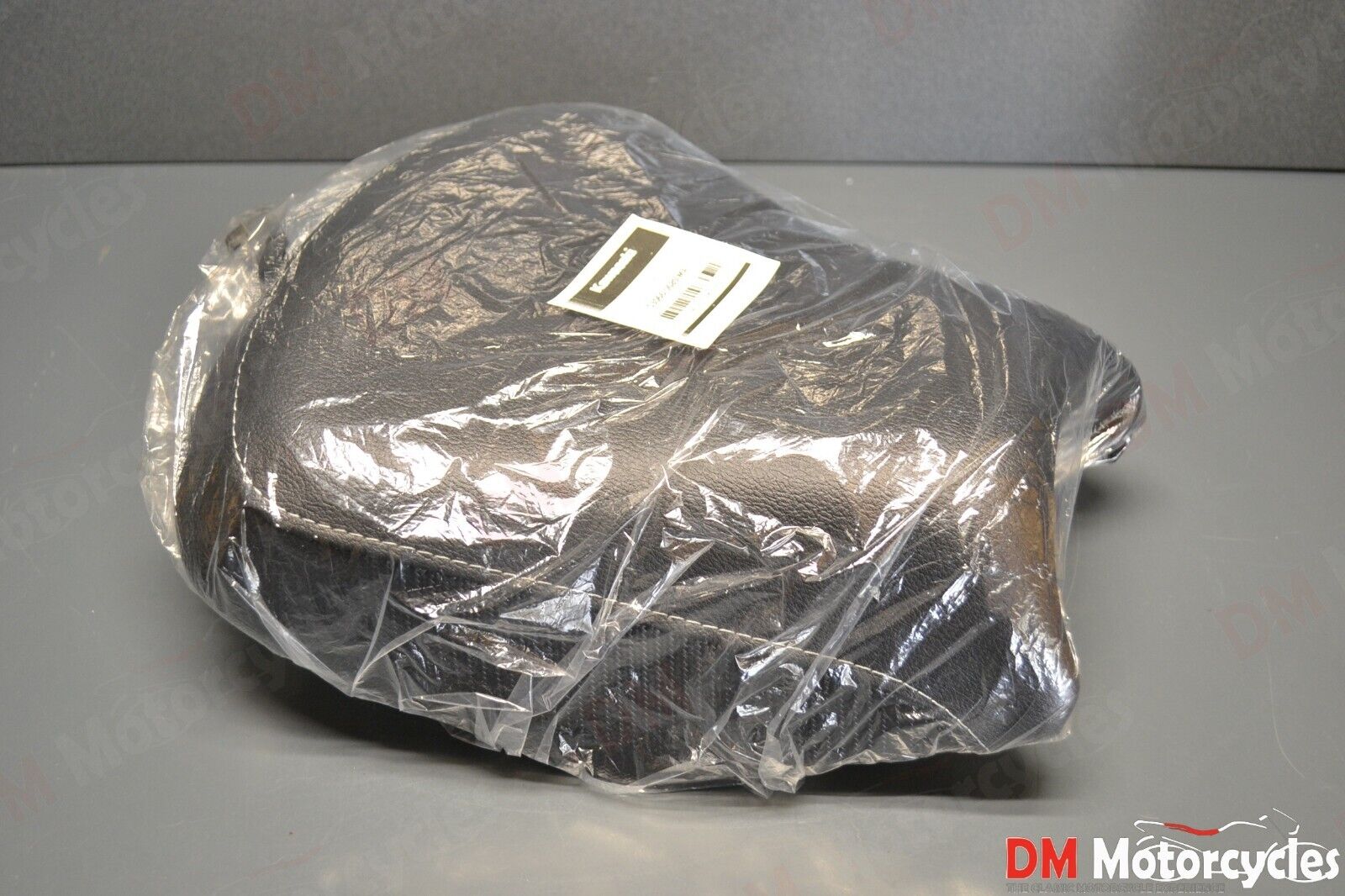 Kawasaki genuine new Z650 2020 2022 seat assy pn 53066-0689-ma