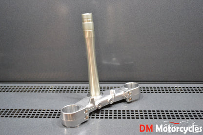 YAMAHA GENUINE NEW YZF R6 2001 - 2002 UNDER BRACKET COMP PN 5MT-23340-00