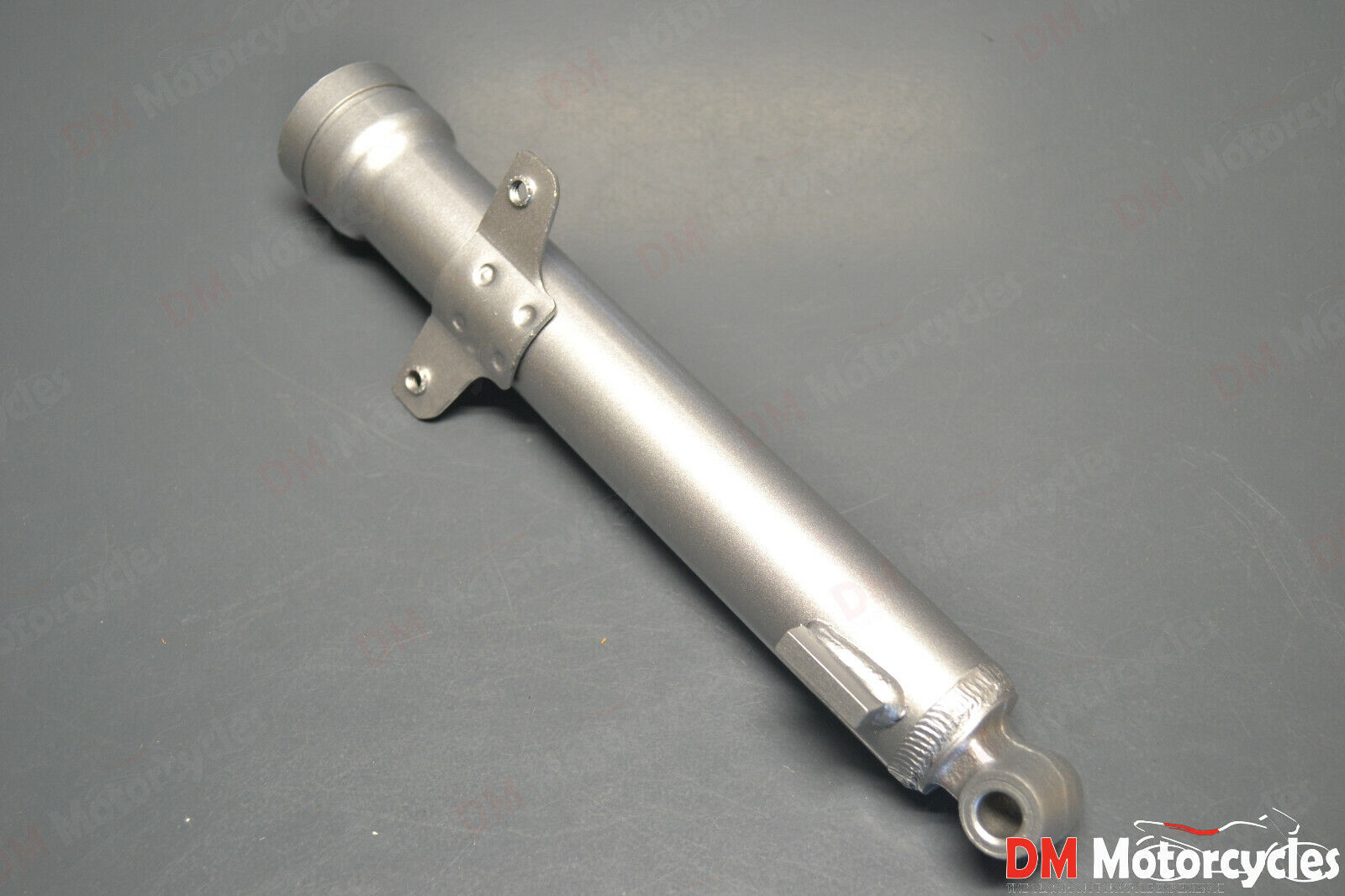 Yamaha genuine nos lb50 chappy left fork outer tube leg pn 4f4-23126-00