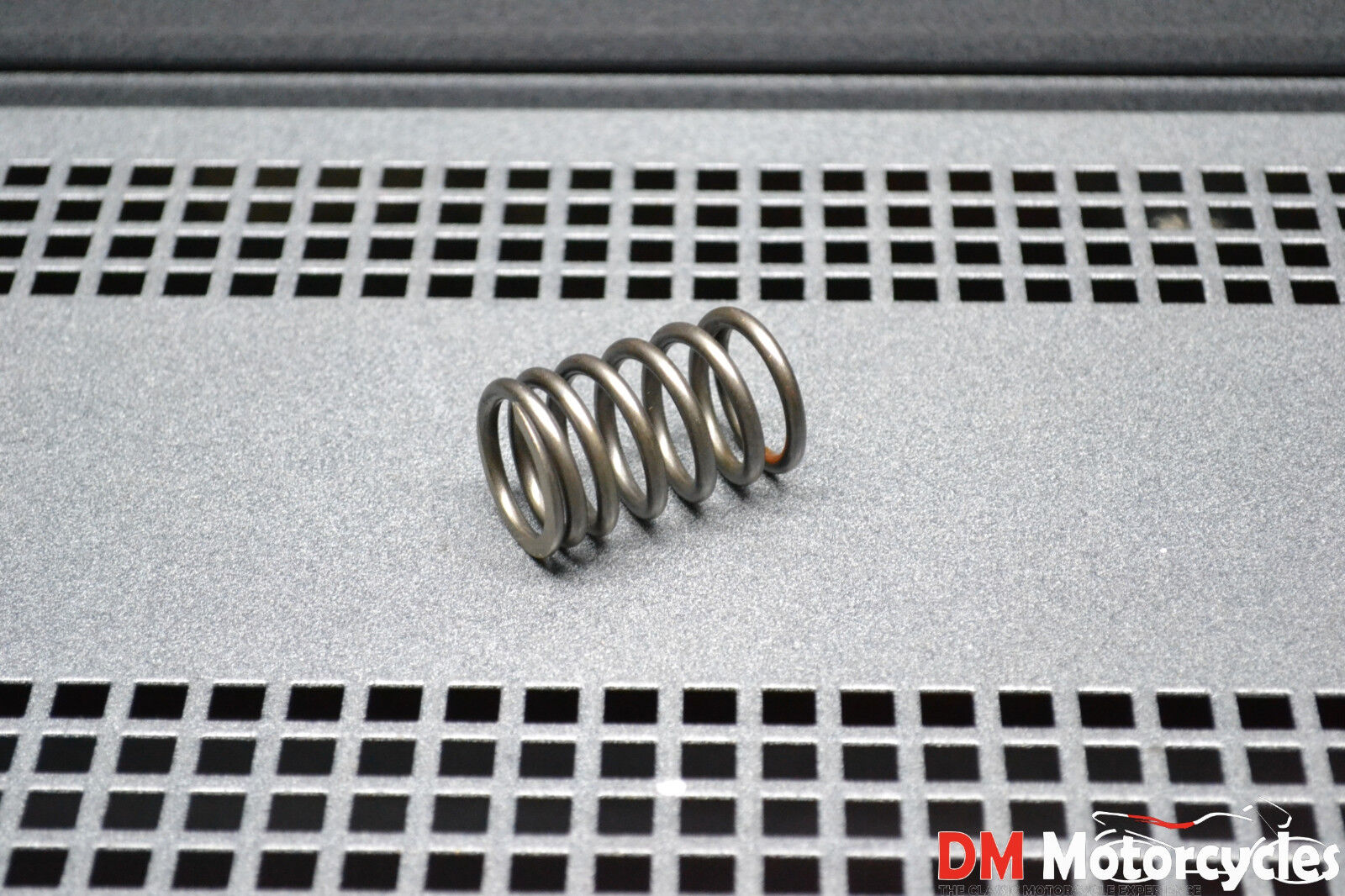 Yamaha genuine nos xt600 yfm600 grizzly outer valve spring pn 5y1-12114-00