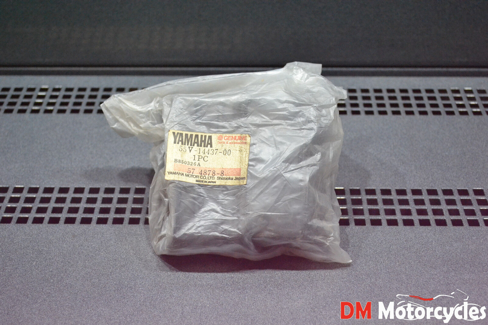 Yamaha genuine nos xt350 xt 350 88 - 92 intake joint pn 55v-14437-00