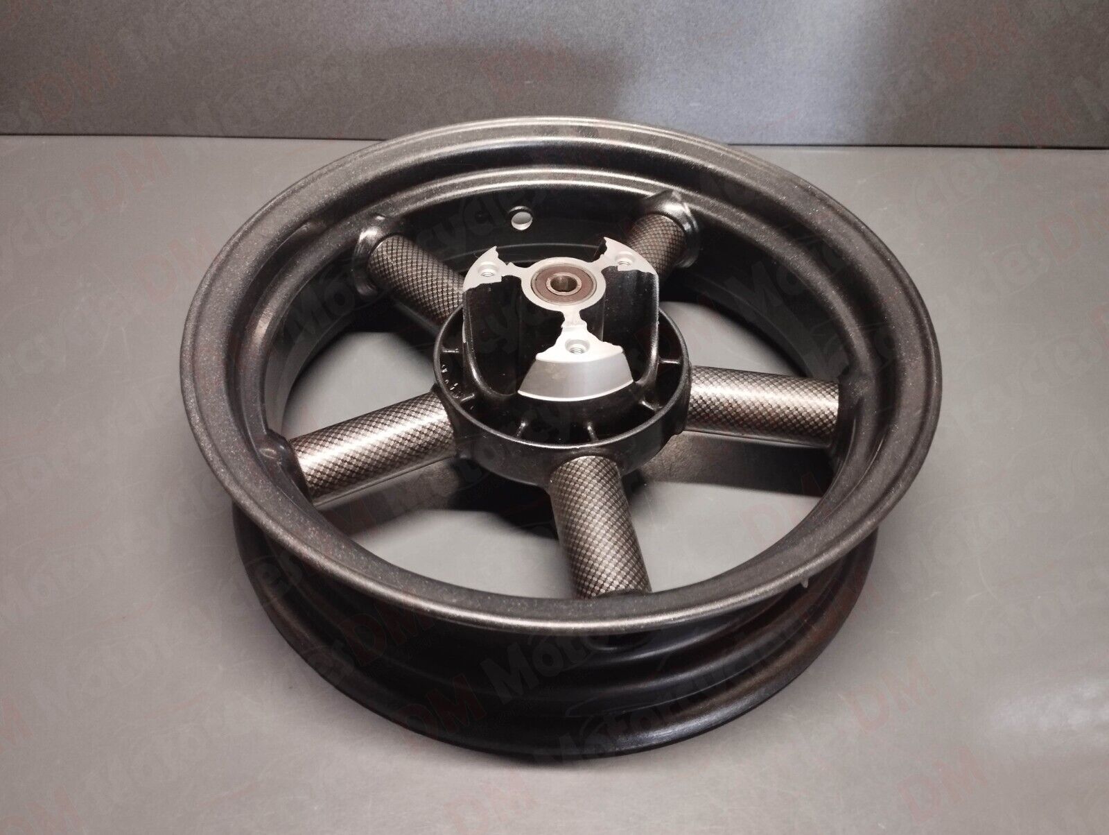 Derbi genuine new hunter 50 front wheel rim pn 00g01202952