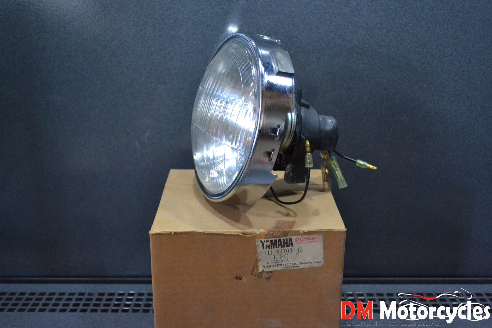 Yamaha genuine nos dt 80mx dt 80 headlight pn 5j1-84103-40