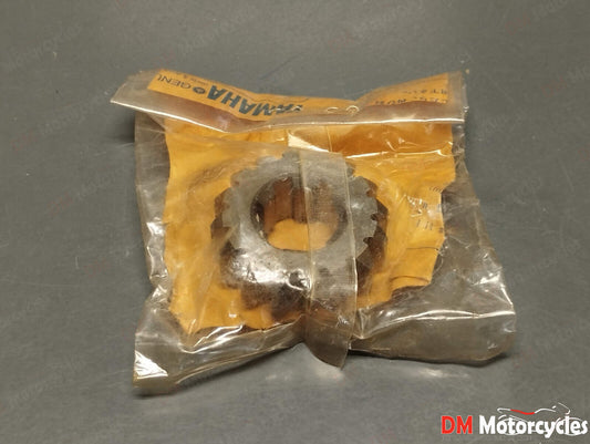 Yamaha genuine nos yz ytz 250 gear 2nd pinion (16t) pn 24y-17121-00