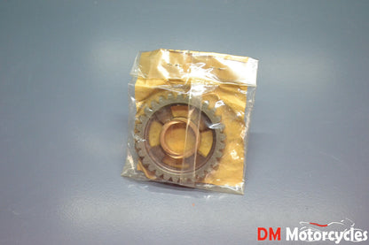 Yamaha genuine nos rd 125 ypvs rzr transmission gear 2nd wheel pn 1GU-17221-00