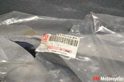 Yamaha genuine new yq50 aerox right side panel cover pn 5br-f1741-02-p7