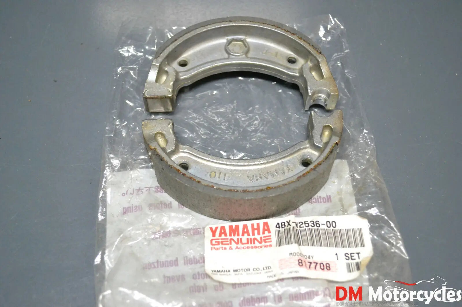 Yamaha genuine new cy50 cw50 rear brake shoes kit pn 4bx-w2536-00