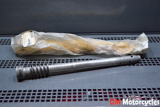 Yamaha genuine nos xt600 xt 600 84 - 89  fork cylinder comp pn 43f-23170-10