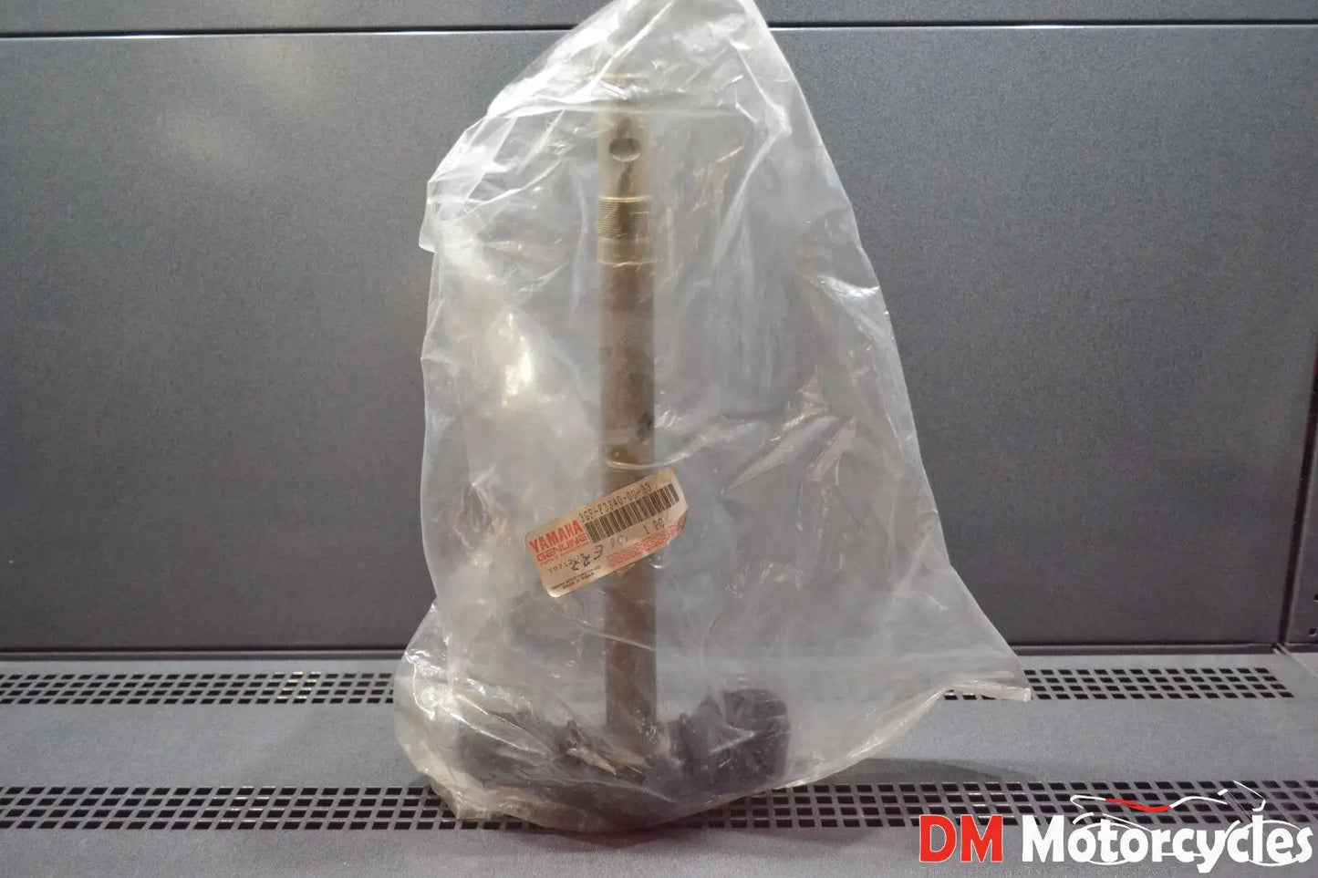 YAMAHA GENUINE NEW CR90 TARGET FORK UNDER BRACKET PN 3GF-F3340-00-33