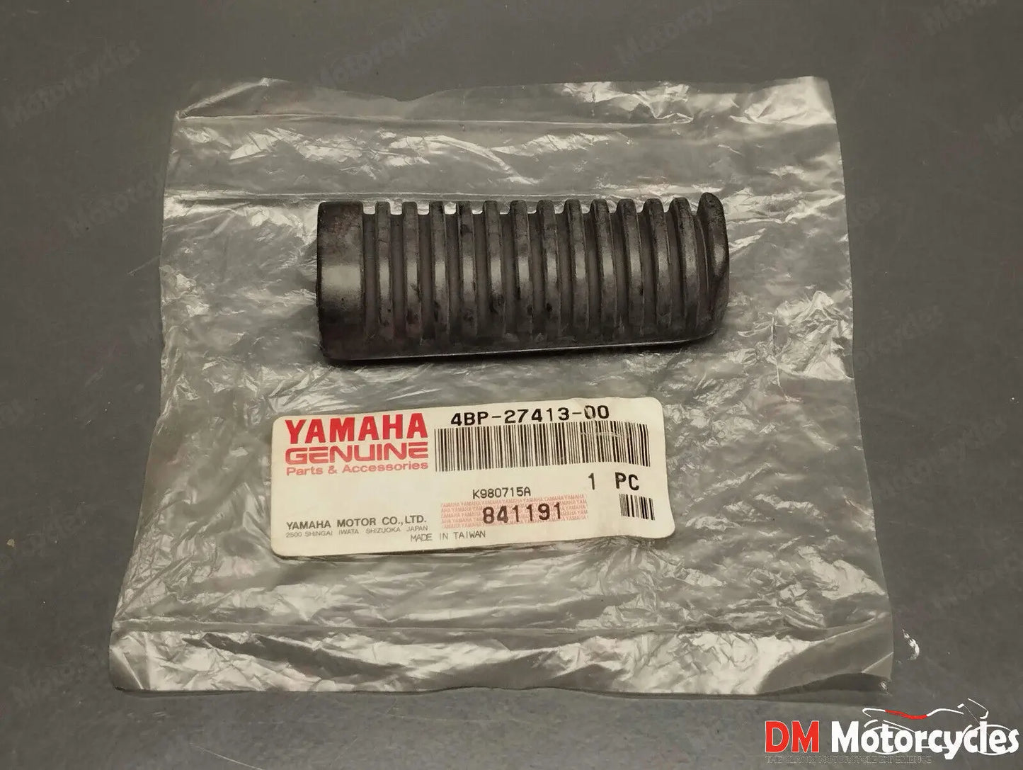 Yamaha genuine new fzs 100 xv 1700 fjr 1300 tmax footrest rubber pn 4bp-27413-00