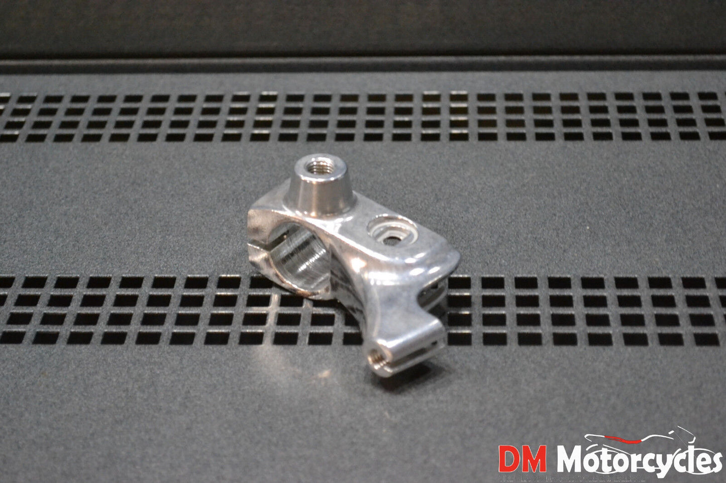 Yamaha genuine new vstar v-star 1100 650 98 - 14 lever holder 1 pn 4tr-82911-00
