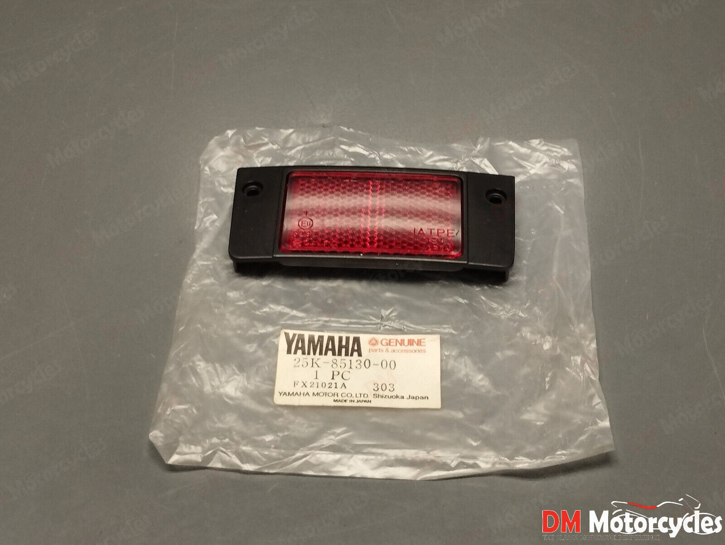 Yamaha genuine nos passol 2 rear reflector pn 25k-85130-00