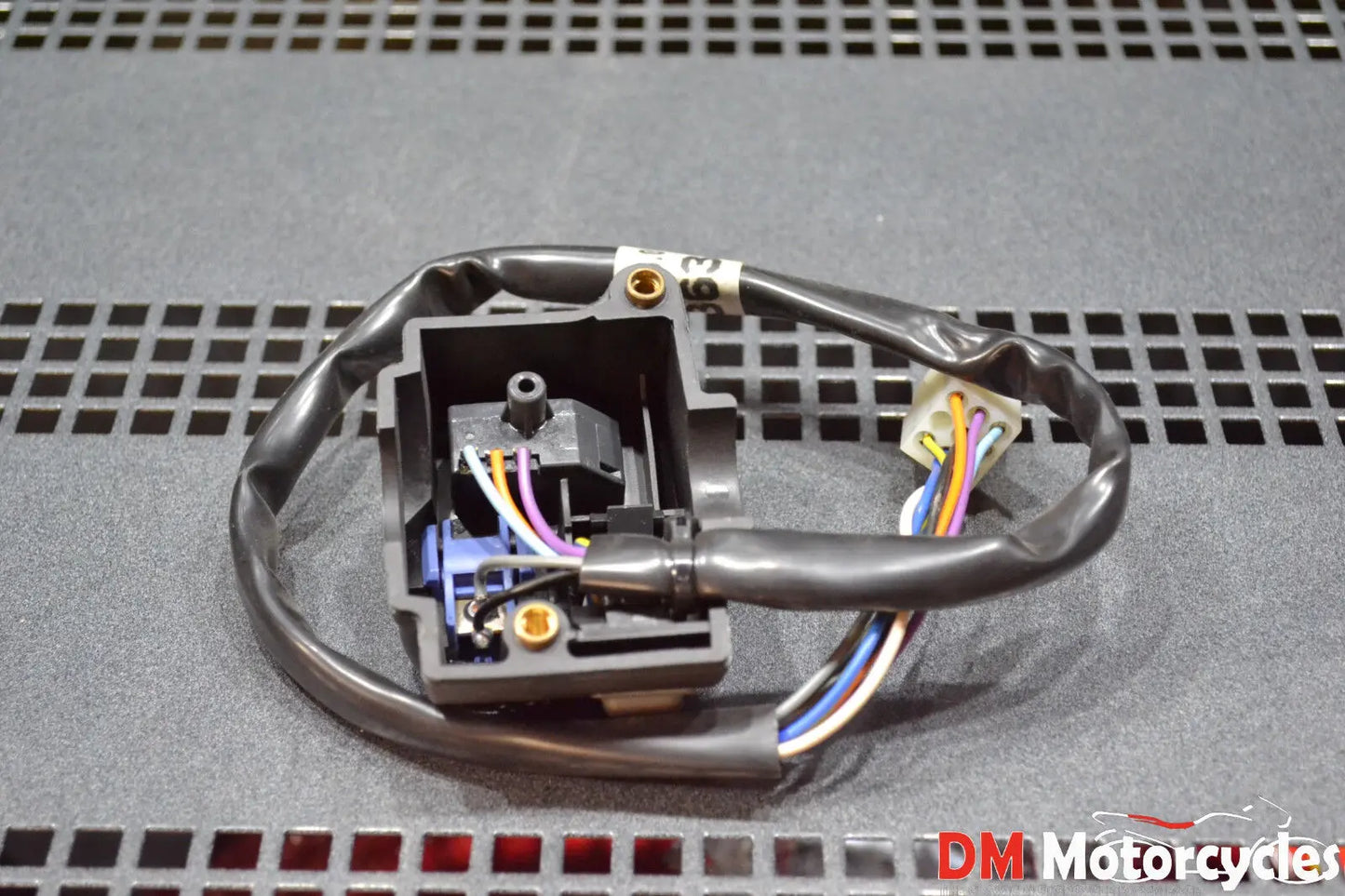 Peugeot genuine new elyseo 125 - 150 lh switch gear assy pn 753686
