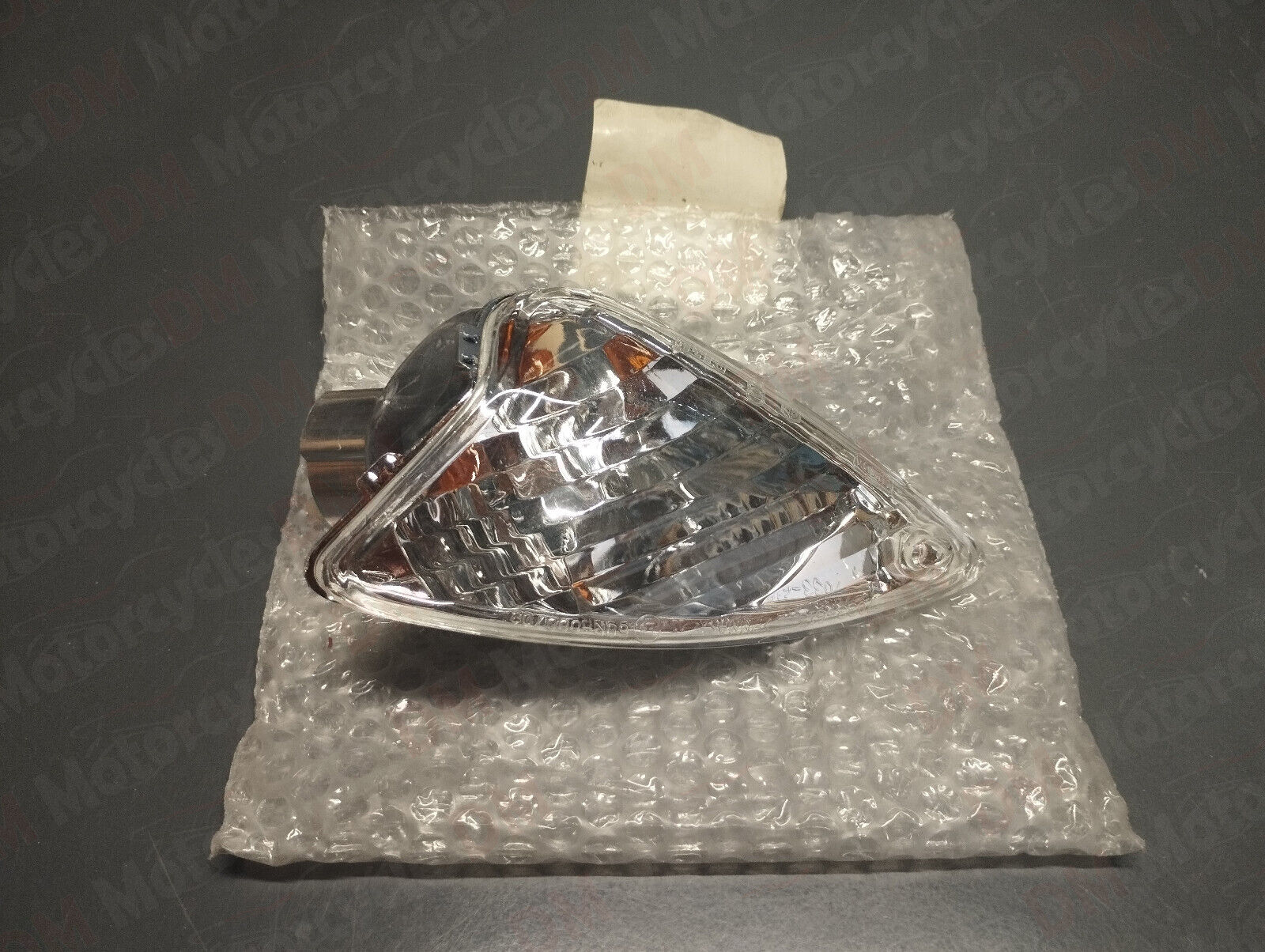 Piaggio genuine new liberty 200 150 125 50 front left turn signal pn 584778