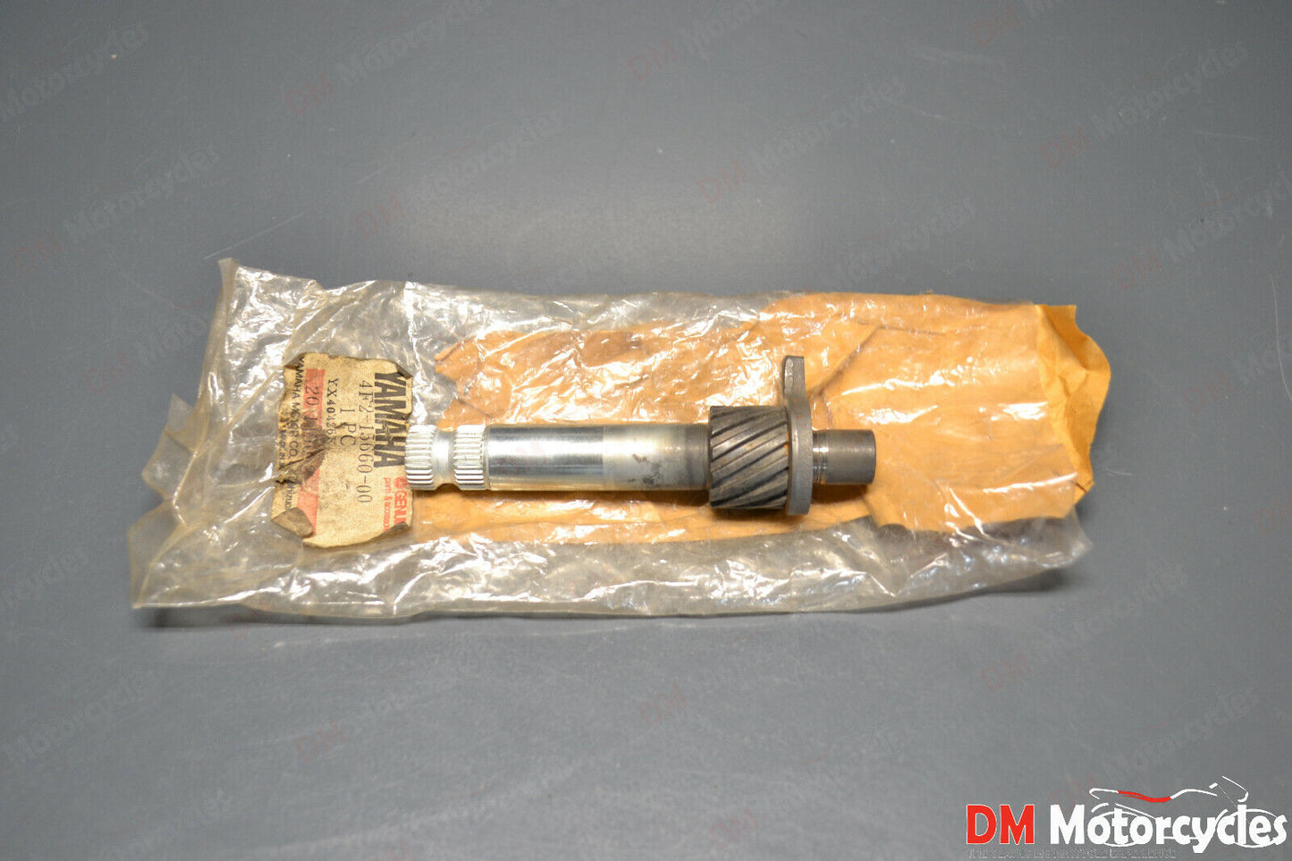 Yamaha genuine nos DT125MX 1986 RT180 kick start axle shaft pn 4f2-15660-00