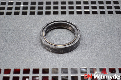 Yamaha genuine nos xt600 xt 600 84 - 92 fork oil seal pn 34l-23145-00
