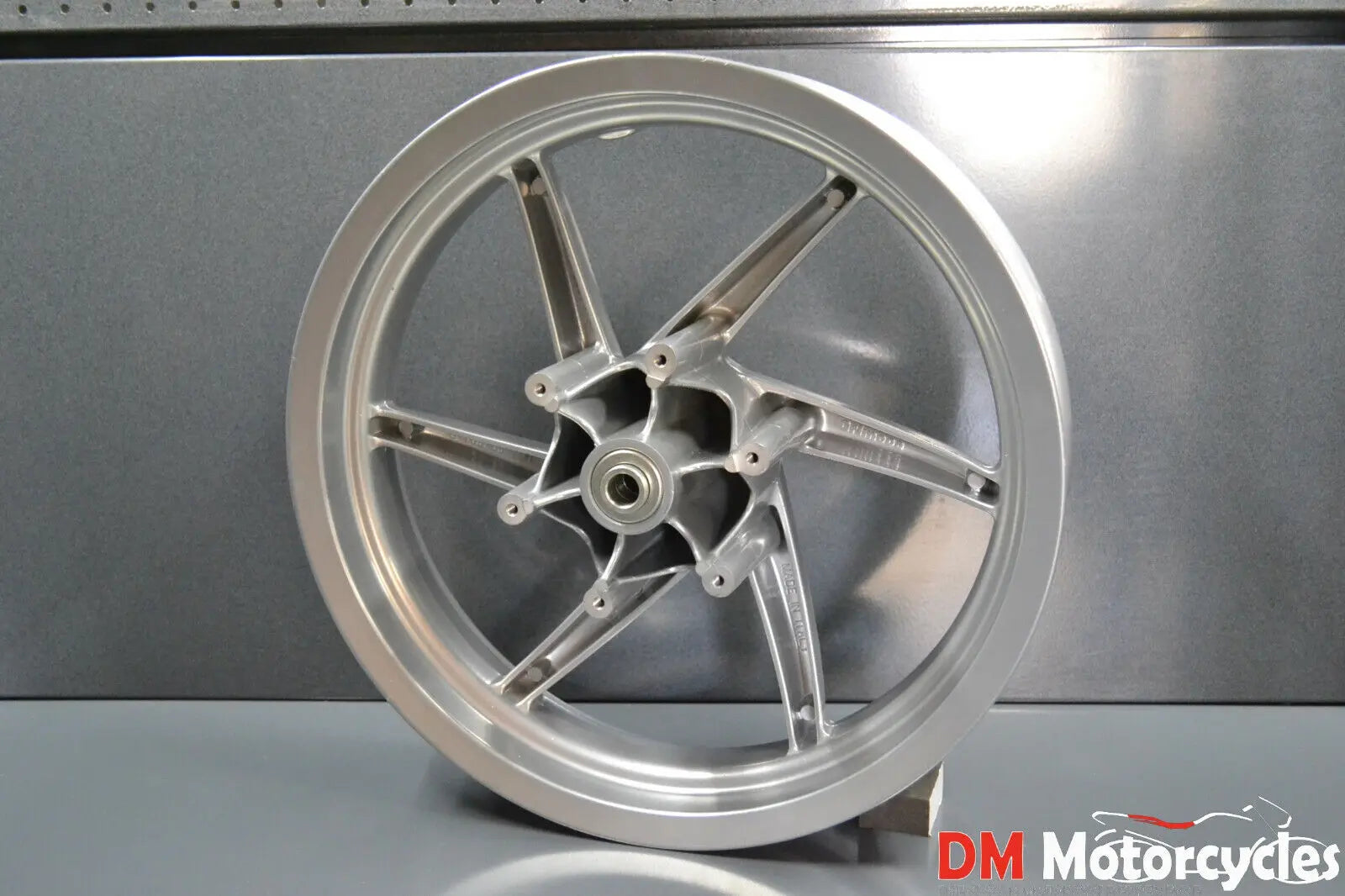 Piaggio genuine new gilera runner 50 125 200 2006 front wheel rim pn 94932600b1