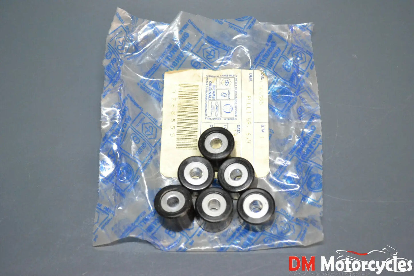 Piaggo genuine new zip fly nrg liberty typhoon 50cc 6.40gr roller kit pn 4368555