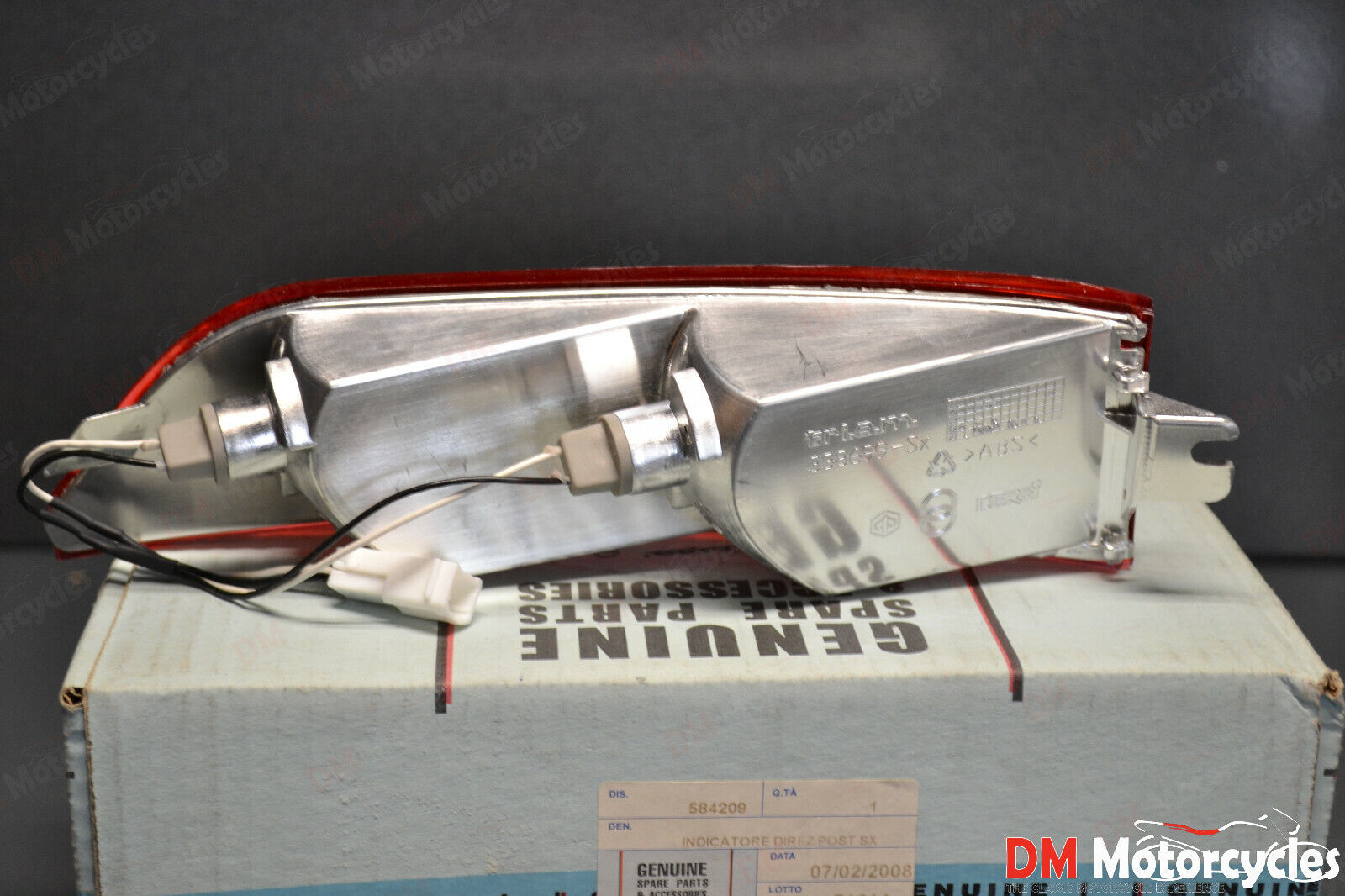 Piaggio genuine new x8 125 250 left rear indicator turn signal pn 584209