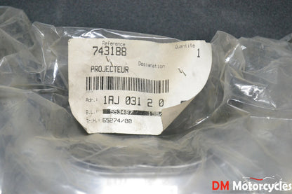 Peugeot genuine new looxor 50 125 150 UK headlight assy pn 743188