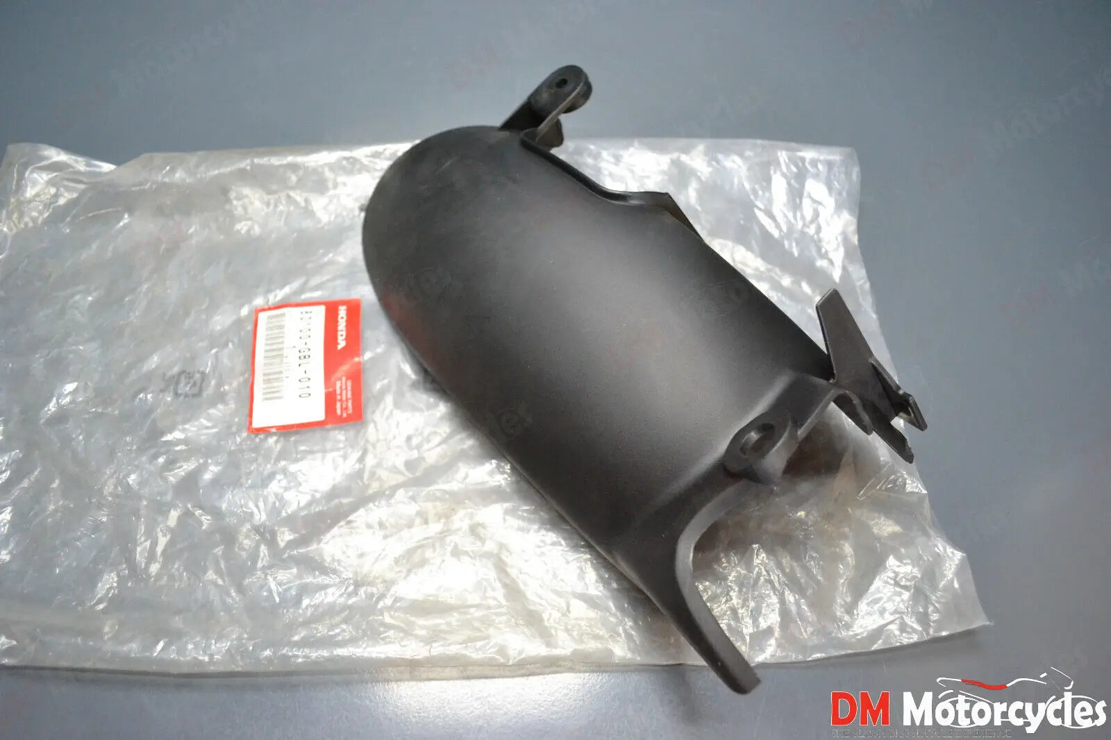 Honda genuine new dio af34 af35 rear mudguard pn 80100-gbl-010