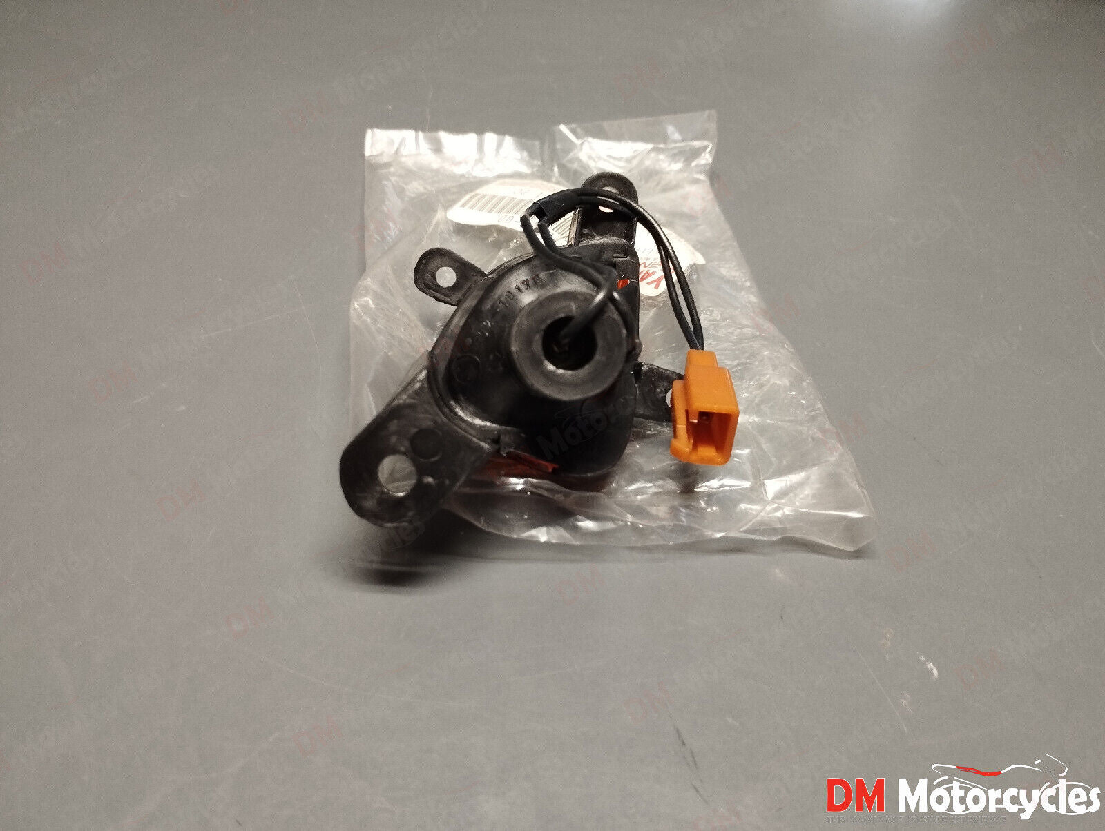 Yamaha genuine new cr50 t target 50 left front turn signal pn 3gf-h3310-00