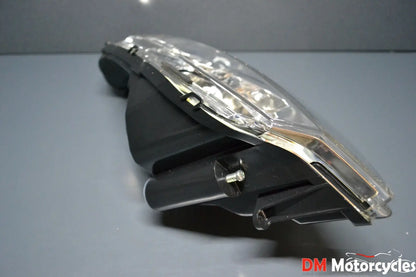 Peugeot genuine new Satelis 125 - 500 2007 - on right head light assy pn 766940
