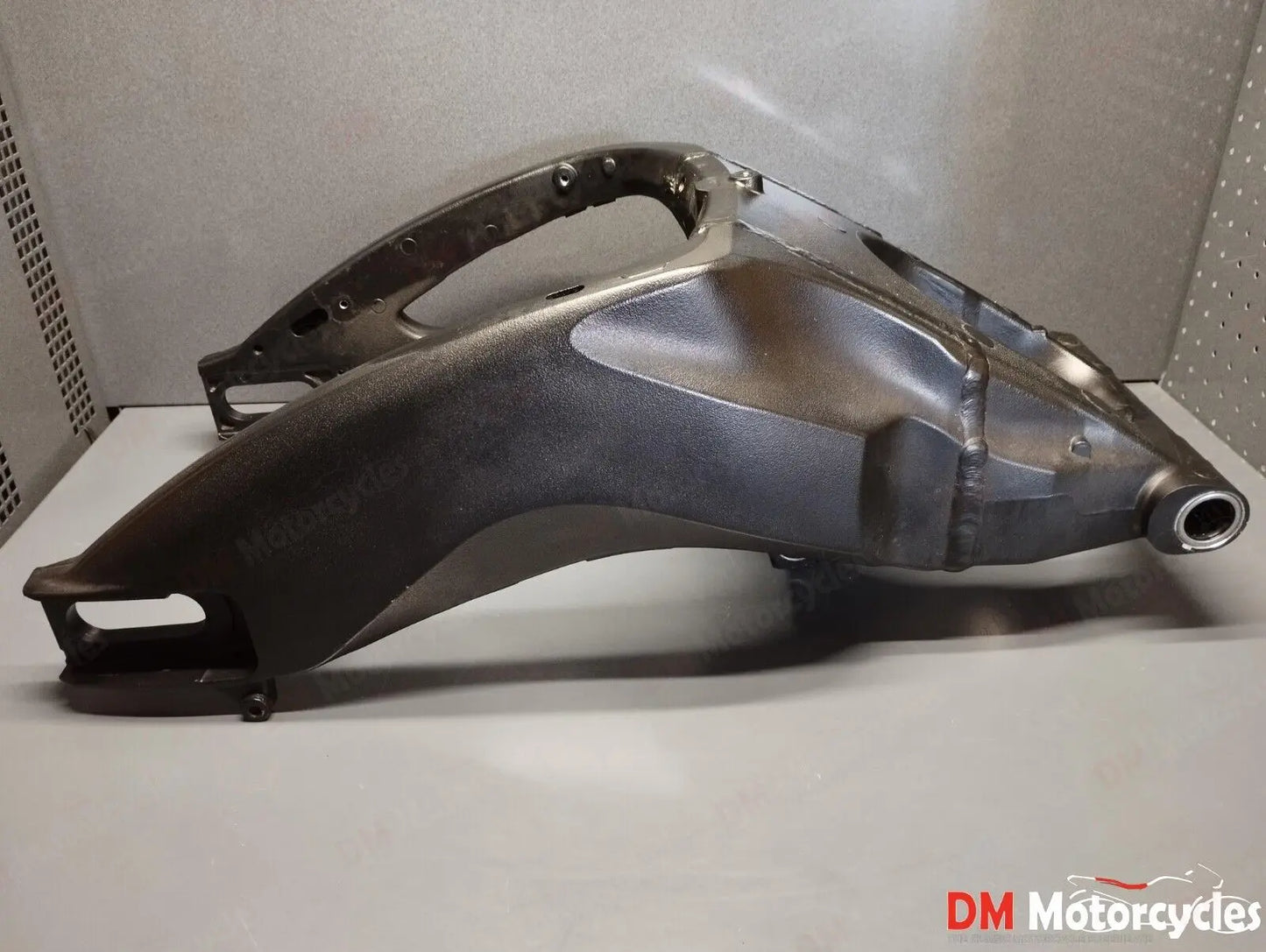 Suzuki genuine used GSX-S1000 swingarm swing arm with bearings