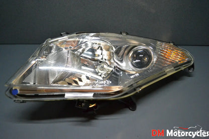 Peugeot genuine new Satelis 125 - 500 2007 - on right head light assy pn 766940