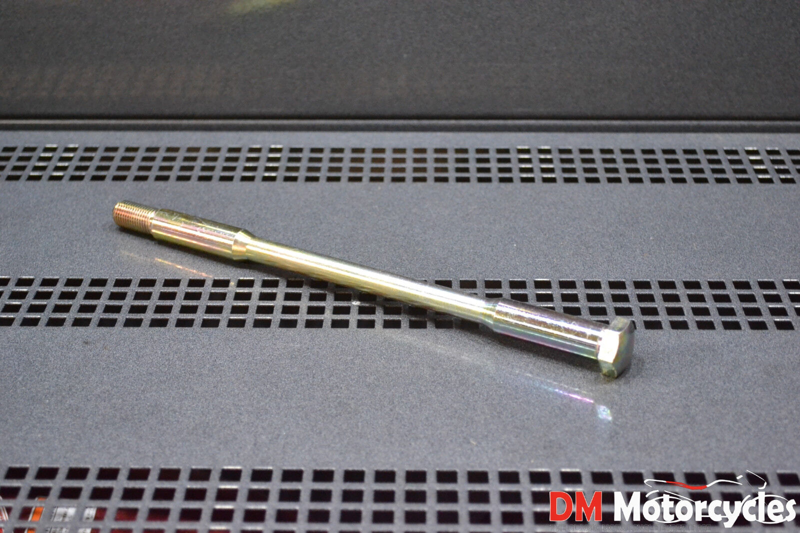 Yamaha genuine nos fj600 fj 600 1984 swing arm pivot shaft pn 33m-22141-00