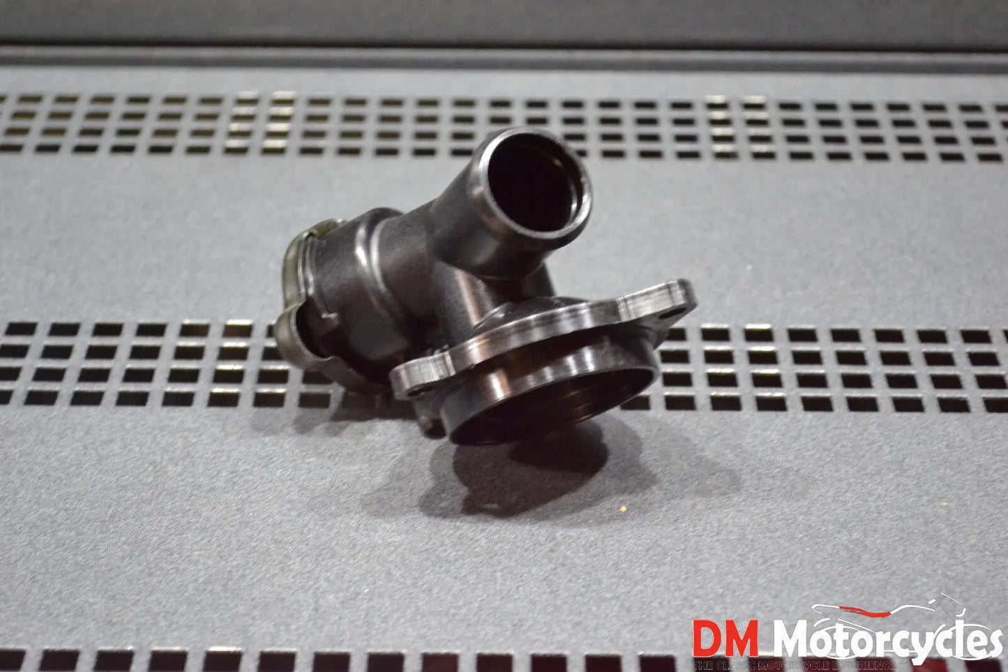 Yamaha genuine new fzr1000 fzr 1000 sub filler neck with cap pn 1ae-12590-00