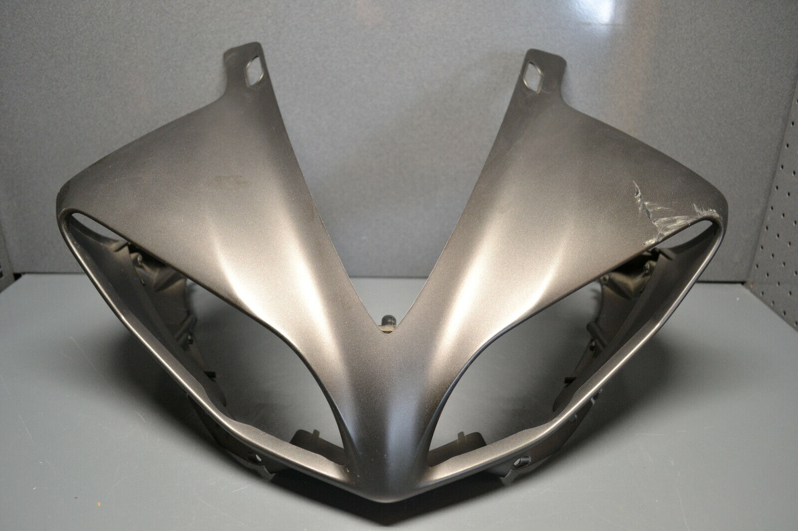 Yamaha genuine yzf r1 2009 upper front nose cowling panel