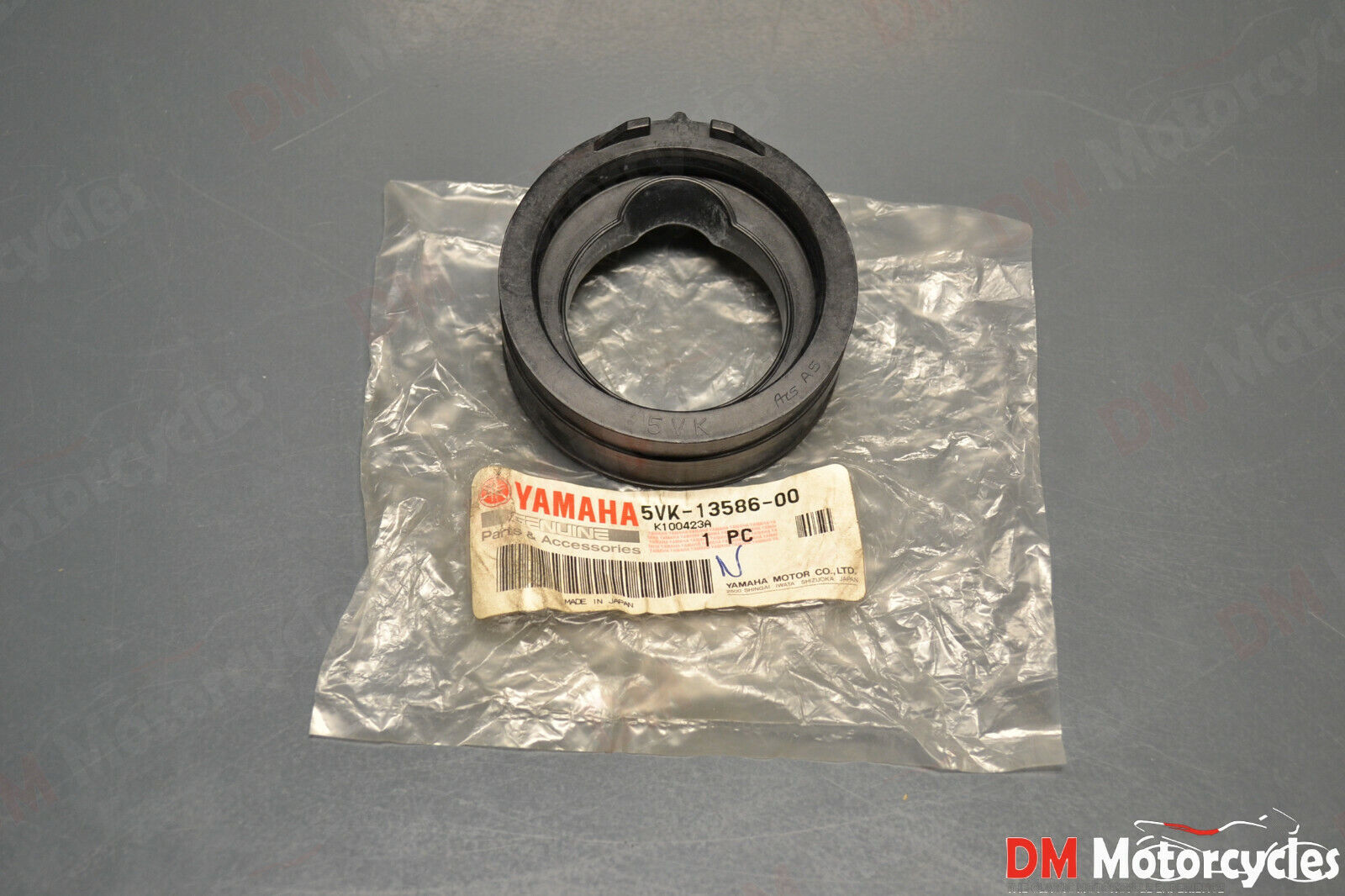 Yamaha genuine new xt660 mt-03 intake manifold joint pn 5vk-13586-00