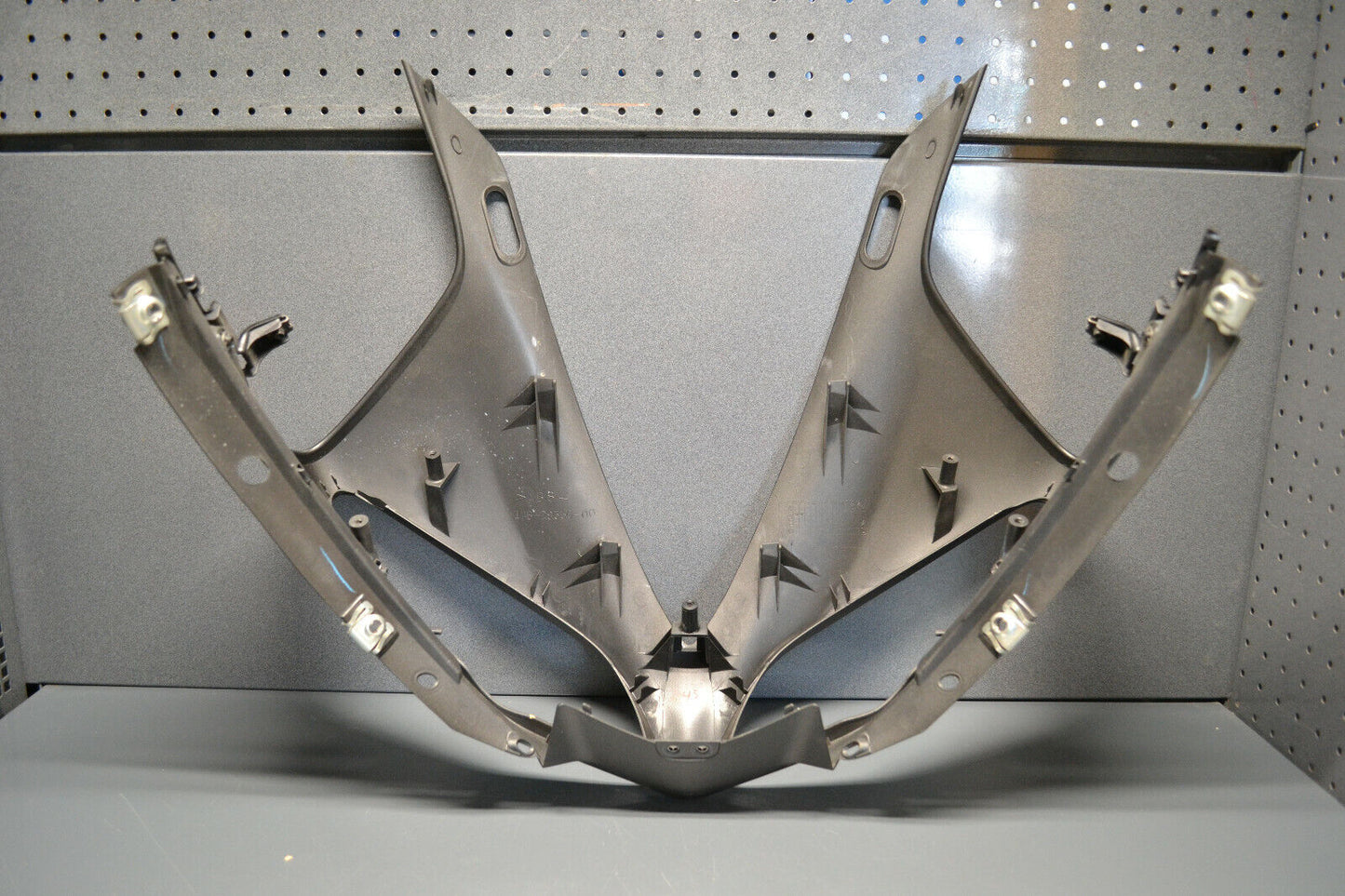 Yamaha genuine yzf r1 2009 upper front nose cowling panel