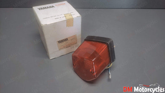 Yamaha genuine nos xt350 xt 350 1986 - 1992 taillights assy pn 37e-84710-e1