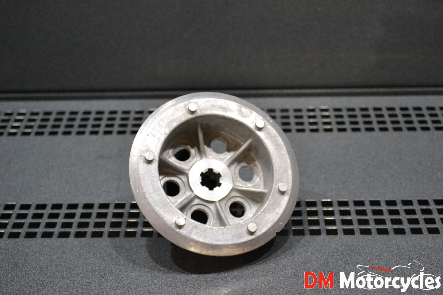 Yamaha genuine nos yl2 yl 2 1967 - 1968 clutch boss pn 164-16371-02