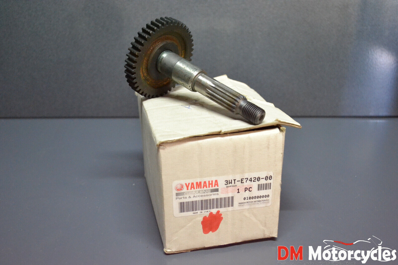 Yamaha genuine nos cw 50 cw 65 yh 50 yq 50 ns 50 drive axle assy pn 3wt-e7420-00