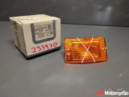 Piaggio genuine new vespa pk xl 50 125 front left turn signal pn 233970