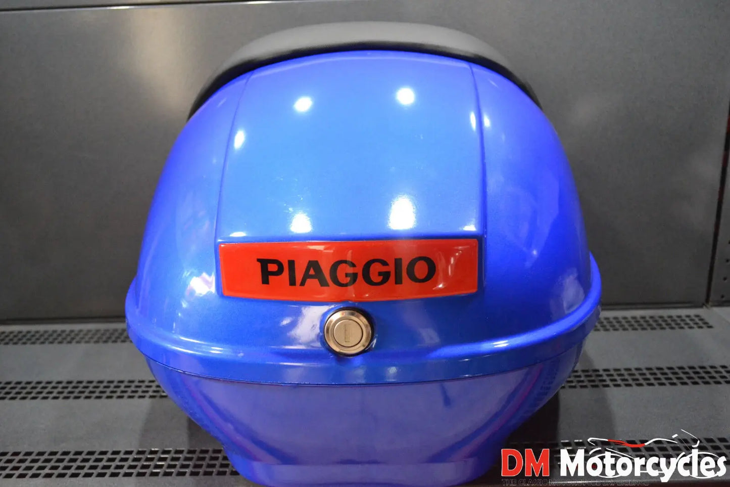 Piaggio genuine new skipper 125 150 4t top box kit pn 5764230090