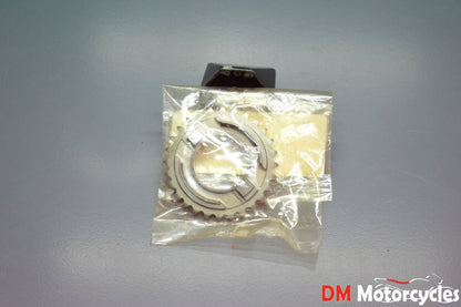 Yamaha genuine nos fzs fz1 03 - 05 yzf r1 02 - 03 drive sprocket pn 5pw-13354-01