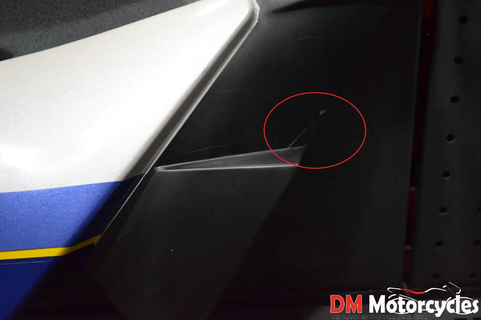 Yamaha genuine new fz750 fz 750 1986 side cover 2 pn 1tv-y2172-00-2x