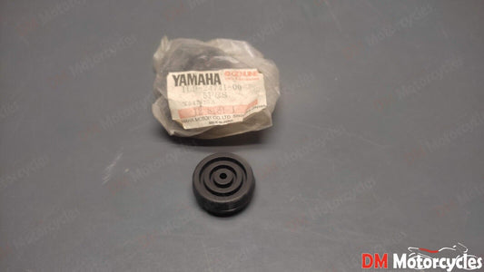 Yamaha genuine nos Dt100 fj1100 rd200 tt600 yz80 rd3 seat damper pn 1l9-24741-00