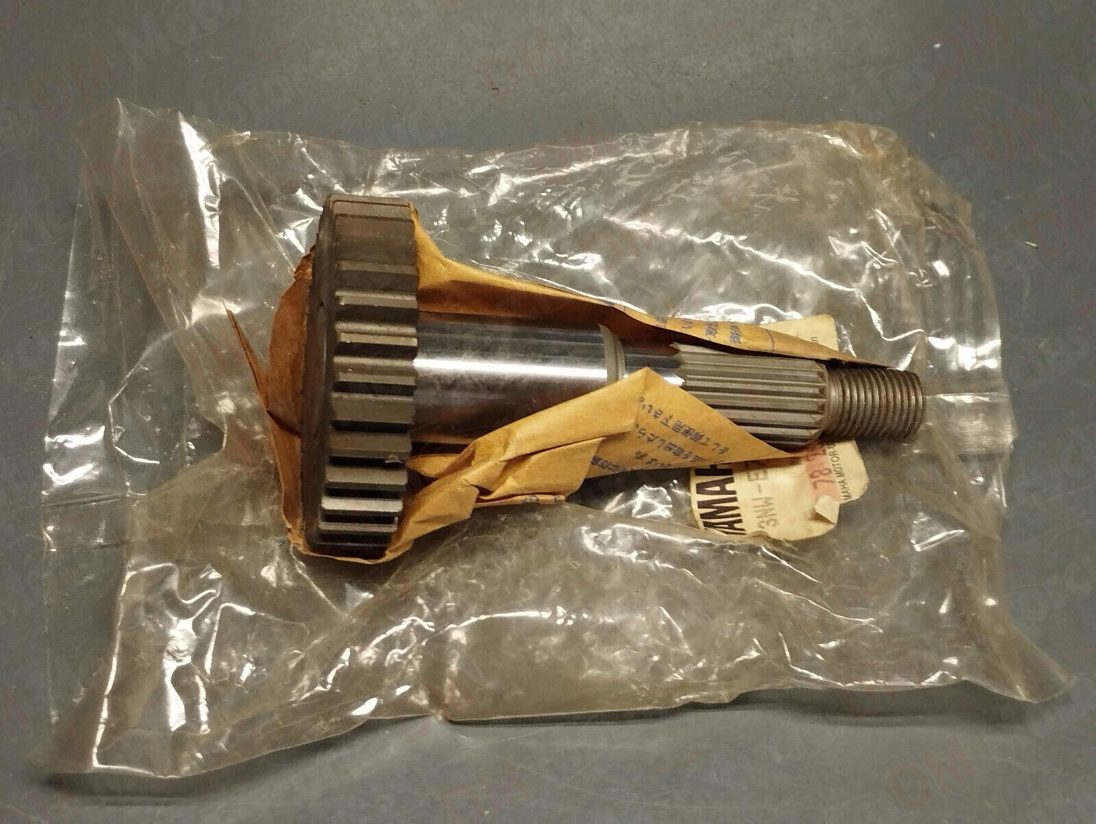 Yamaha genuine nos transmission shaft pn 3nw-e7420-00