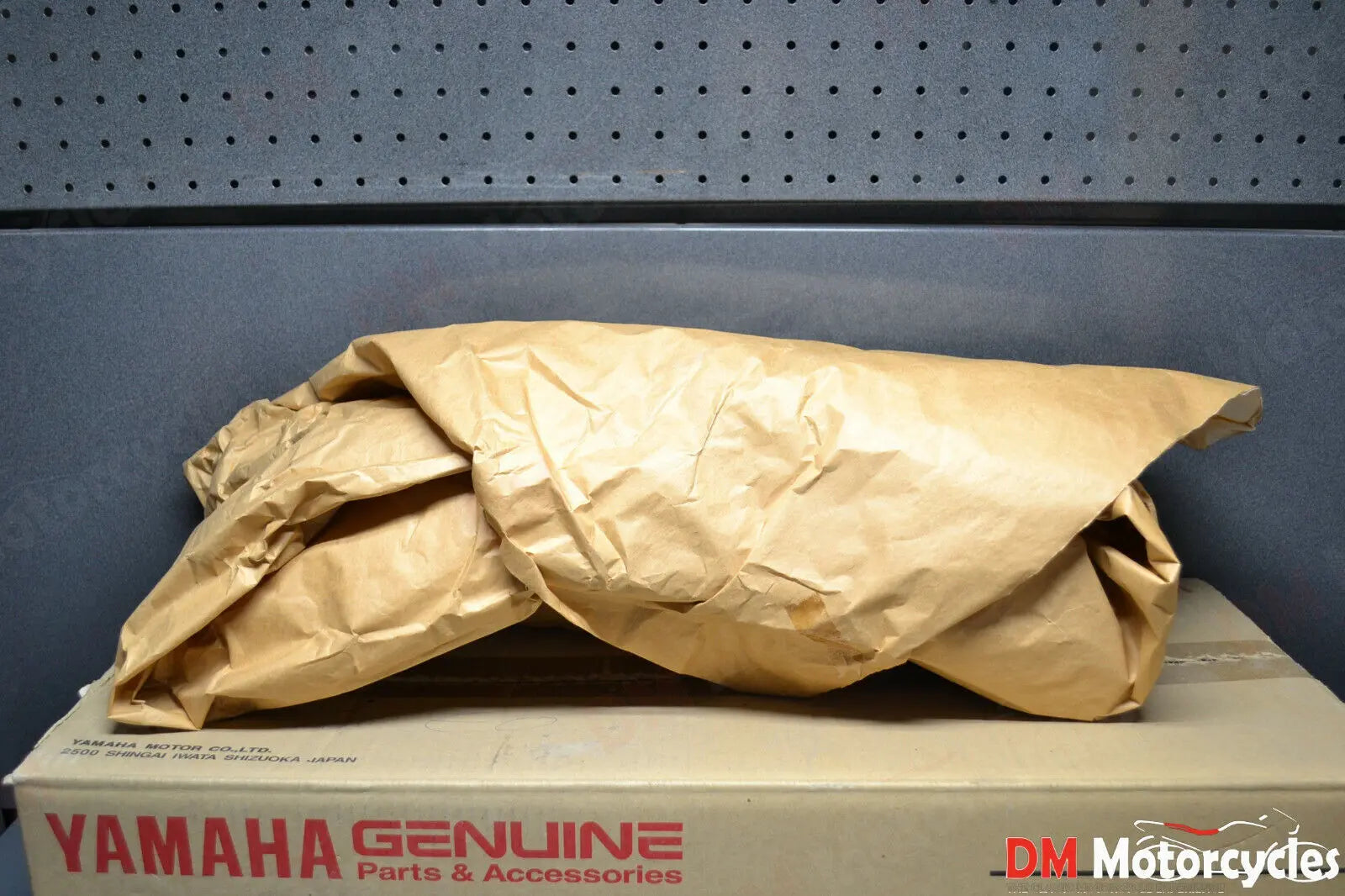 Yamaha genuine new fz750p fz 750 police rear metal fender pn 2kw-21610-00-y5